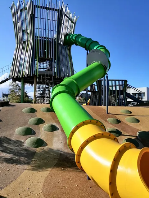 Waverley Park Lake Playground