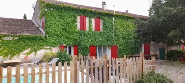 Domaine Les Peupliers - Maison d'hôtes et Table - 84800 Lagnes