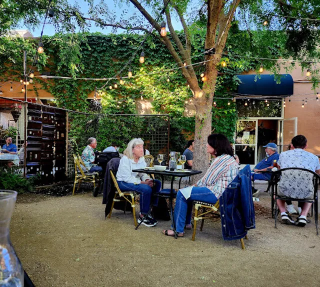 MATTEO'S PIZZA & BISTRO