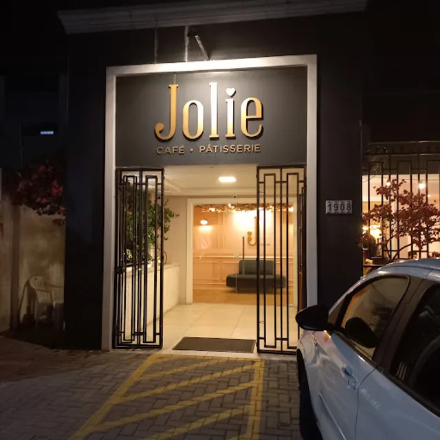 Jolie Café Pâtisserie