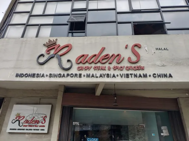 Raden'S Crispy Steak and Spicy Chicken