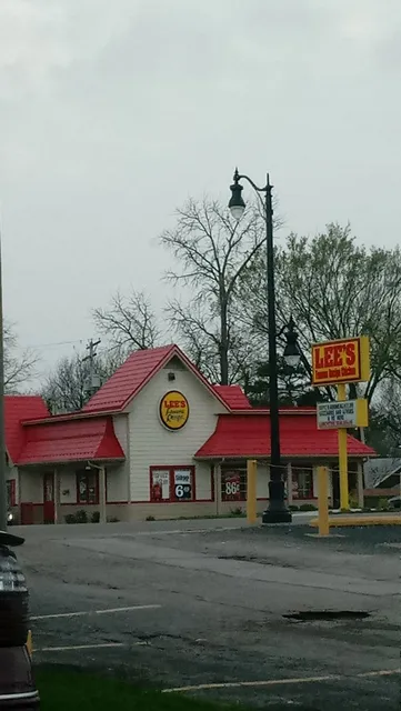 Lee's Famous Receipe Chicken