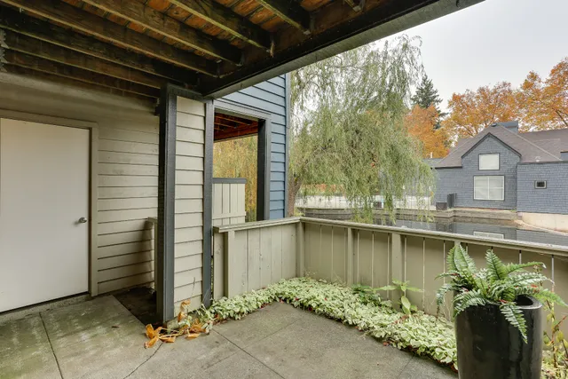 Sterling Pointe Apartments