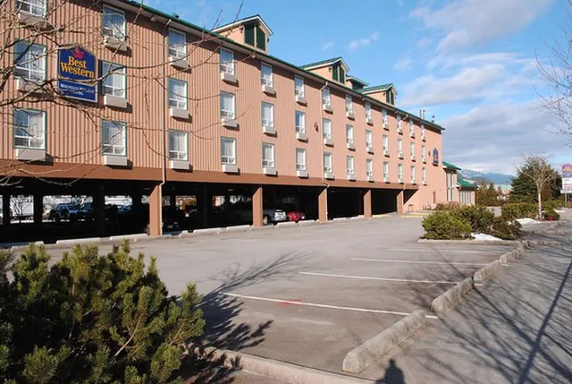 Mountain Retreat Hotel & Suites