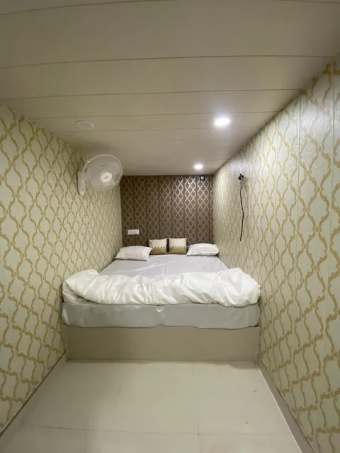 Meenakshi Guest House