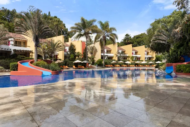 Hotel Rancho San Diego Grand Spa Resort