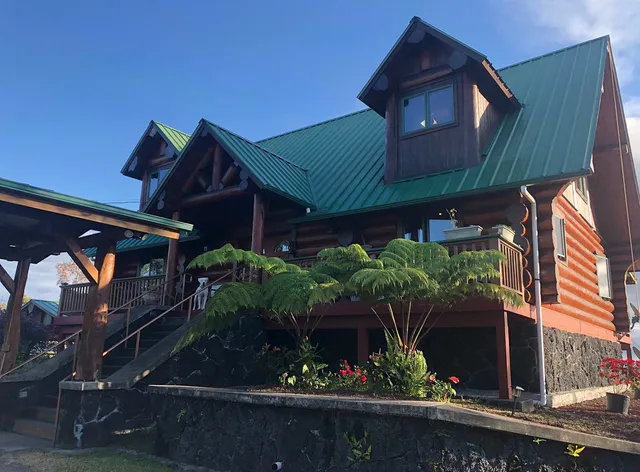 Da Log House - Hawaiian Bed & Breakfast