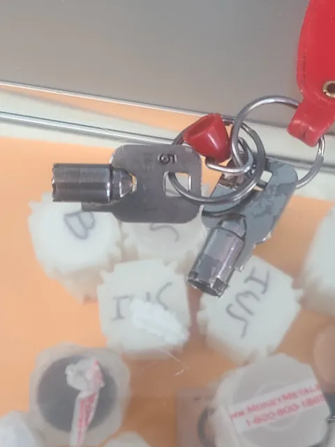 K & T Coins & Jewelry