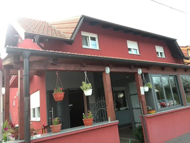 LUGARNICA Restaurant&Rooms