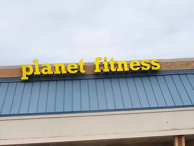 Orchard Hills Shopping Center