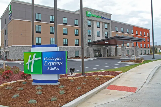 Holiday Inn Express & Suites St. Louis South - I-55 by IHG