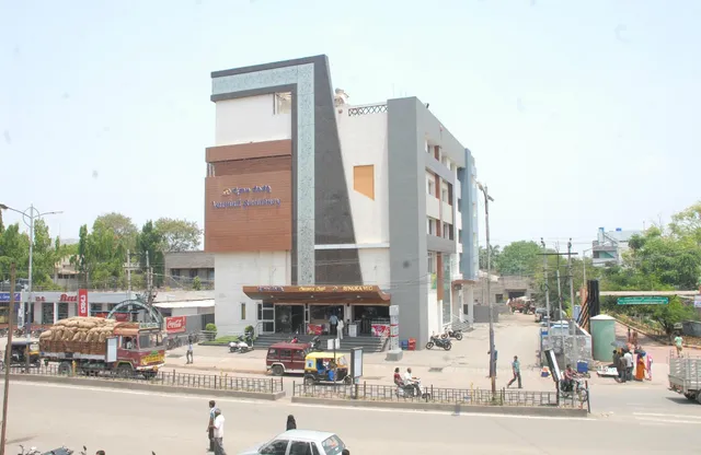 iRoomz Vaishali Residency