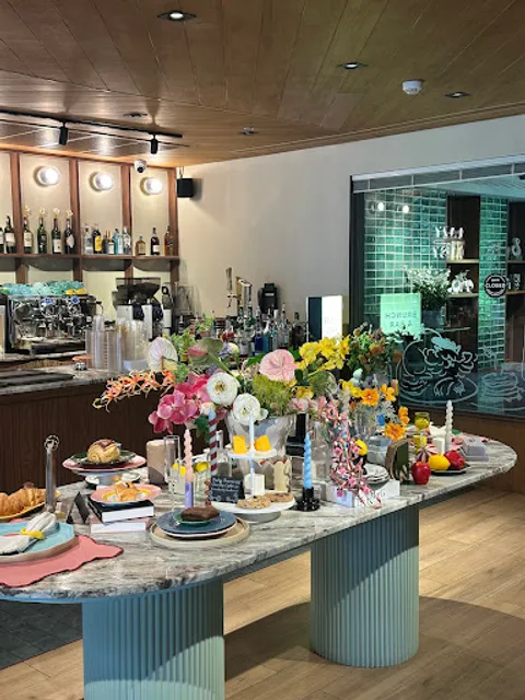 Lazy Daisy Brunch and Bar