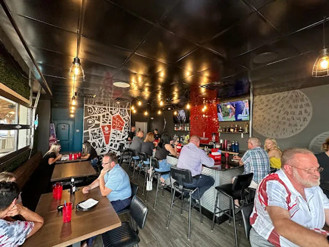 Maxwell's Drive-thru & Pizzeria