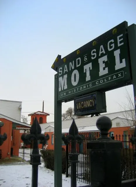 Sand & Sage Motel