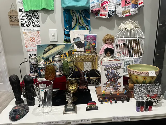 My Treasures NYC Pop-Up Shop