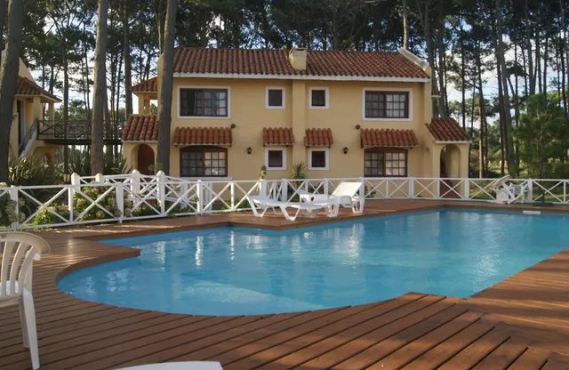 Pino Dorado Apart Hotel