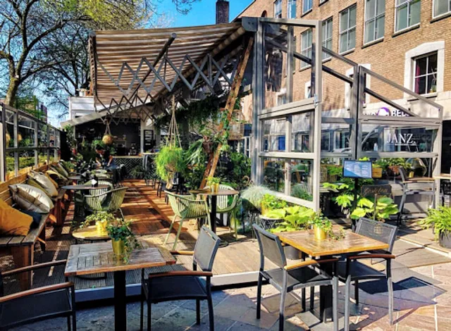 JANZ bar & kitchen | Breakfast & Lunch