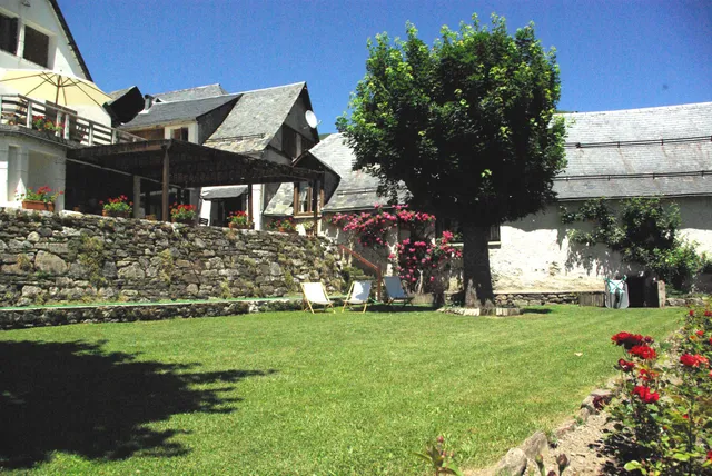 Gite Auberge La Soulan: Gîte de groupe /d'étape 15 pers proche station ski Peyragudes Lac-d'eau Balnéa Luchon Haute-Garonne