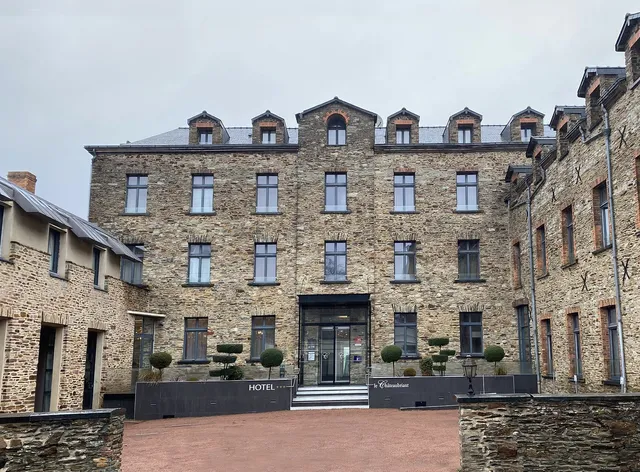 HOTEL LE CHATEAUBRIANT