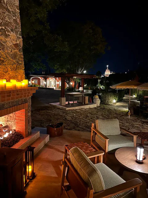 Pirules Garden Kitchen