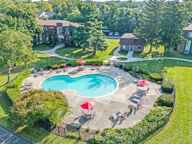 Pine Lake Manor Apartments