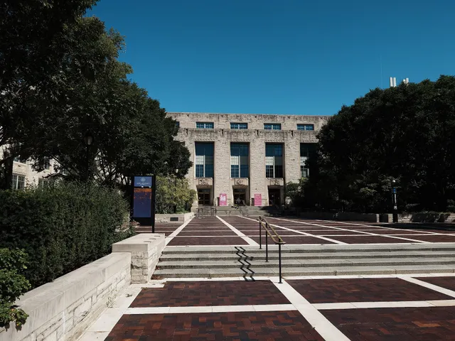 Northwestern University Technological Institute