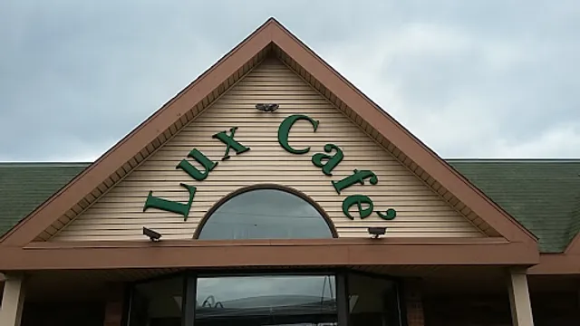 Lux Cafe
