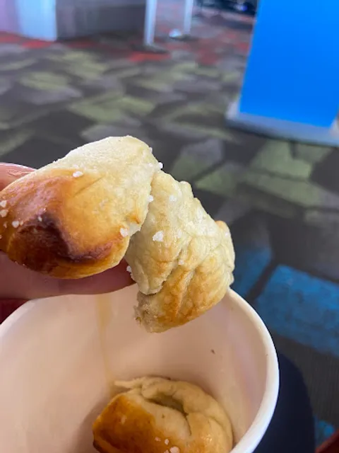 Ben's Soft Pretzels- Indianapolis Airport Terminal B
