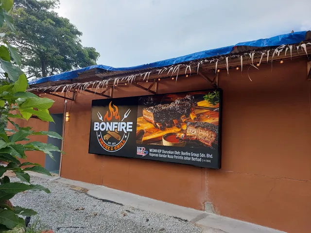 Bonfire Smoke & Grill