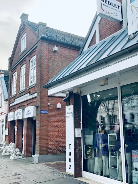 Medley Bierbar mit Tanz