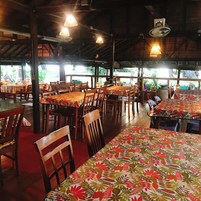 Seaside Cottages & Restaurant