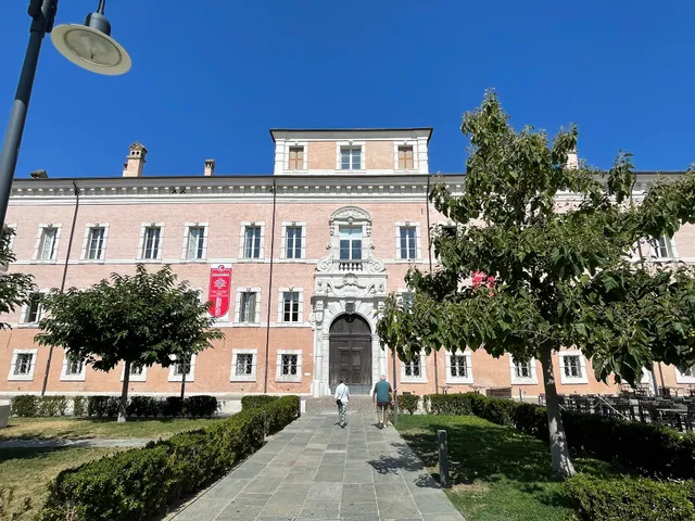 Palazzo Rasponi dalle Teste