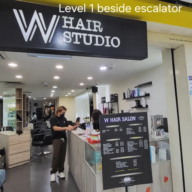 Wes hair salon (W hair studio)