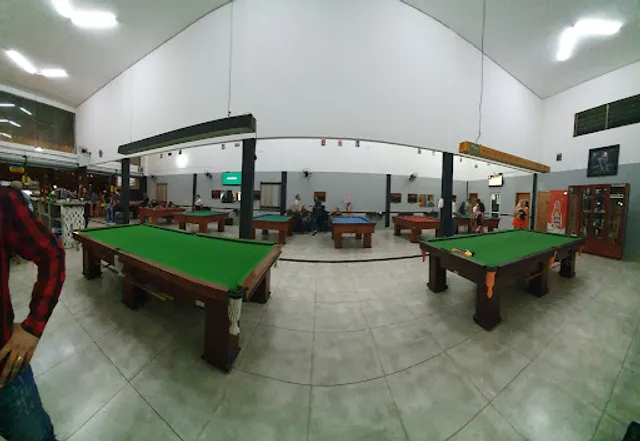 Altas Horas Snooker Bar - Jantinhas, Hambúrguer, Clube de Sinuca