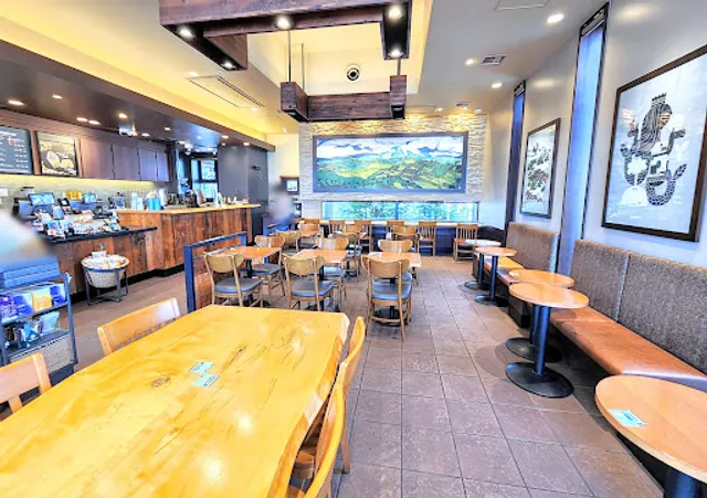 Starbucks Coffee - Oyama