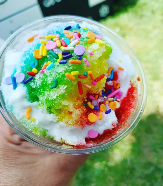 DRIPPIN SUMMER SNOW CONES