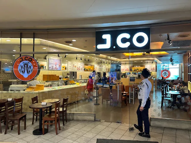J.CO Donuts & Coffee