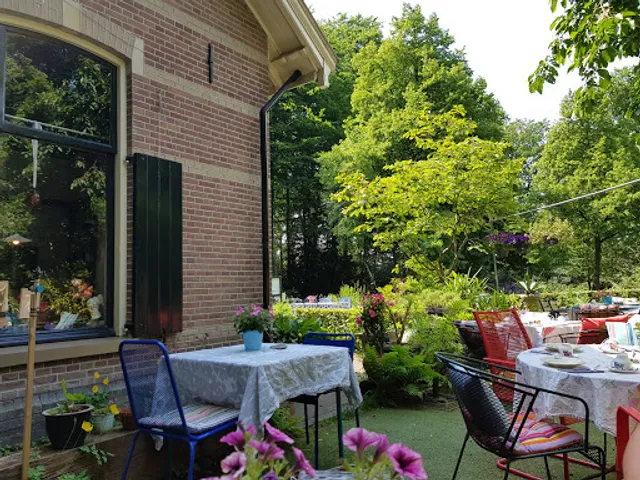 theetuin ik & mijn moeder