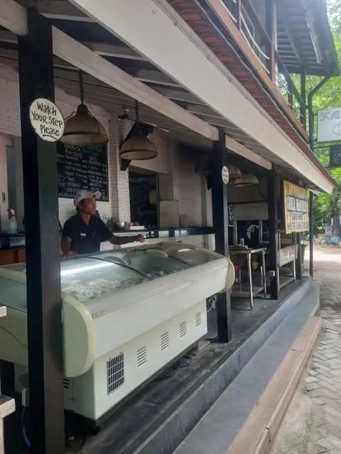 Scallywags Restaurant Gili Air