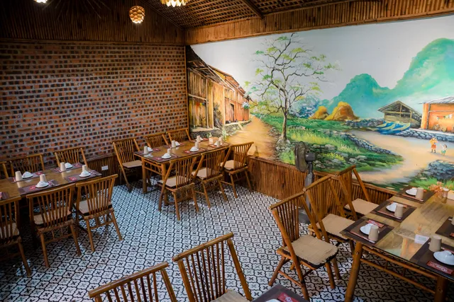 Nhà hàng Phố Xưa Ninh Bình