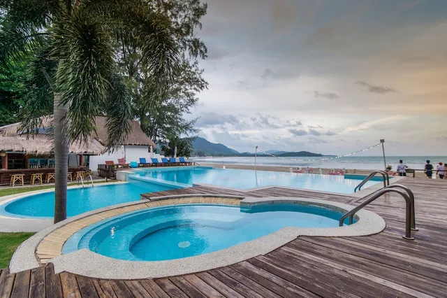 Twin Bay Resort- SHA Extra Plus