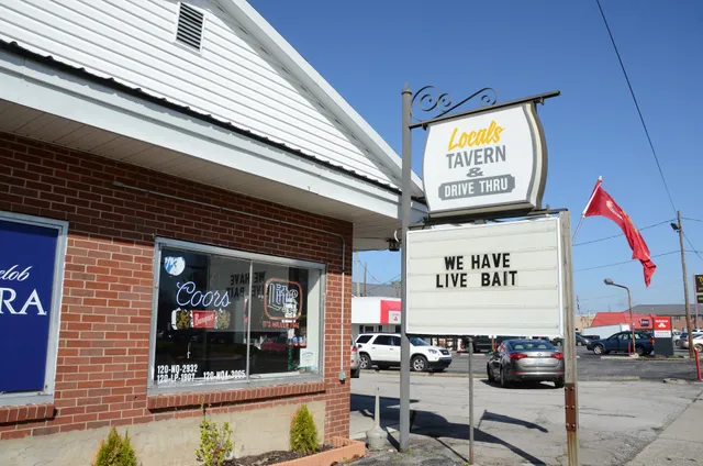 Locals Tavern
