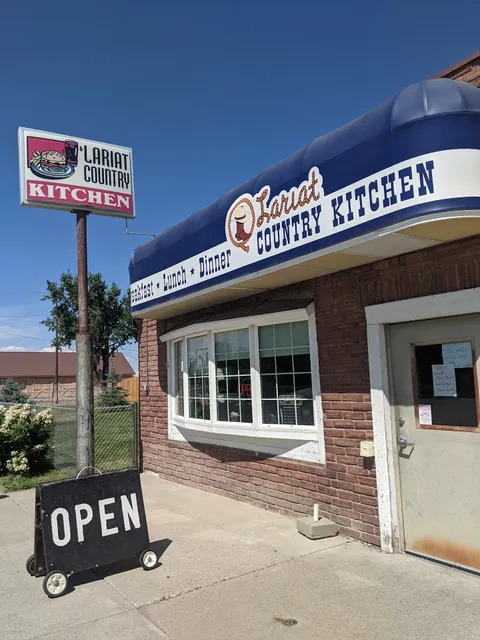 LARIAT COUNTRY KITCHEN