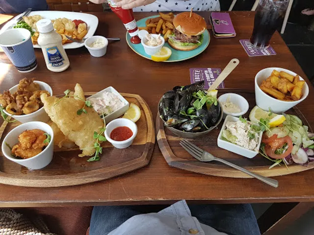 Lifeboat Inn, St Ives