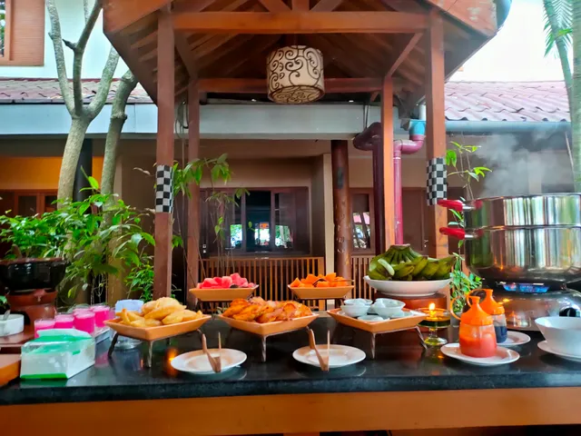 Nyiur Indah Beach Hotel