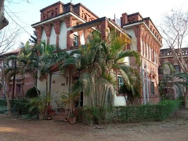 Villa Shantiniketan