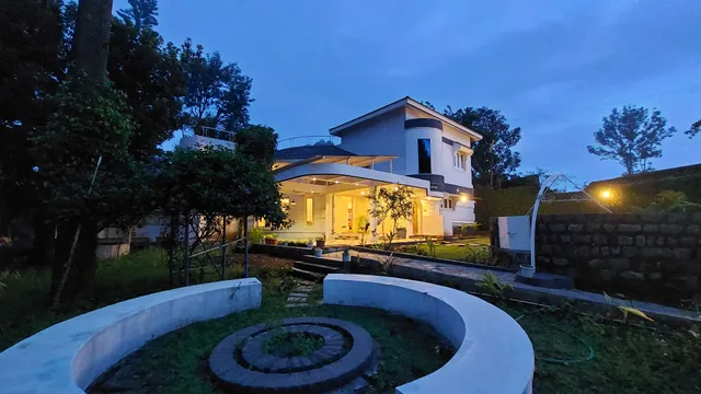Starlight Castle Yercaud - Bungalow with pool (Pool villa)