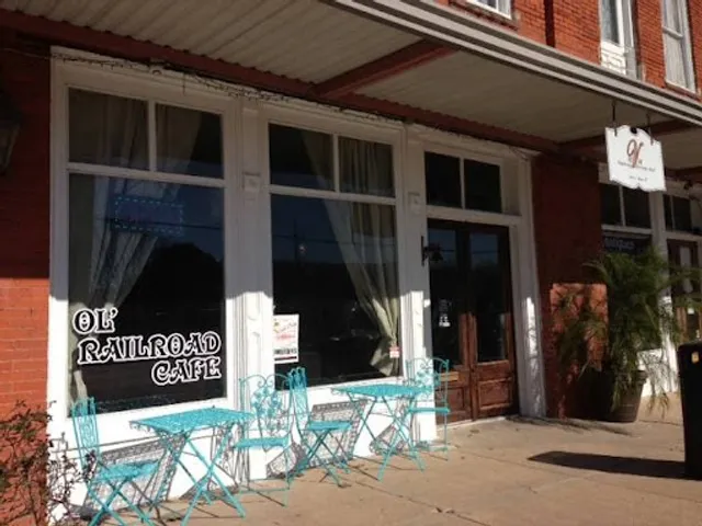 Ol' RailRoad Cafe and General Store