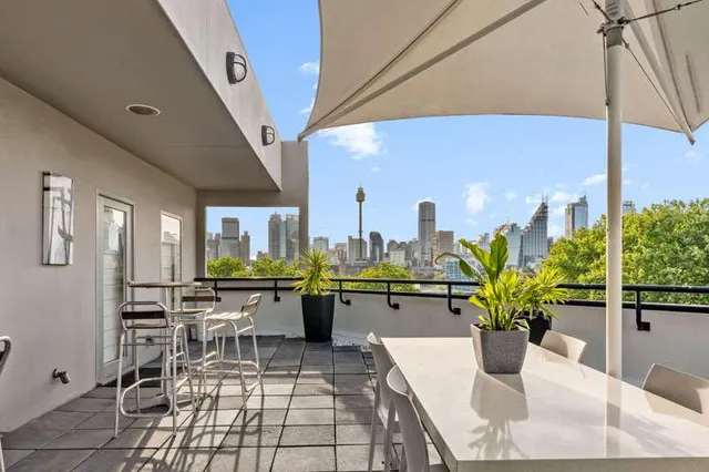 Sydney Potts Point Central Hotel